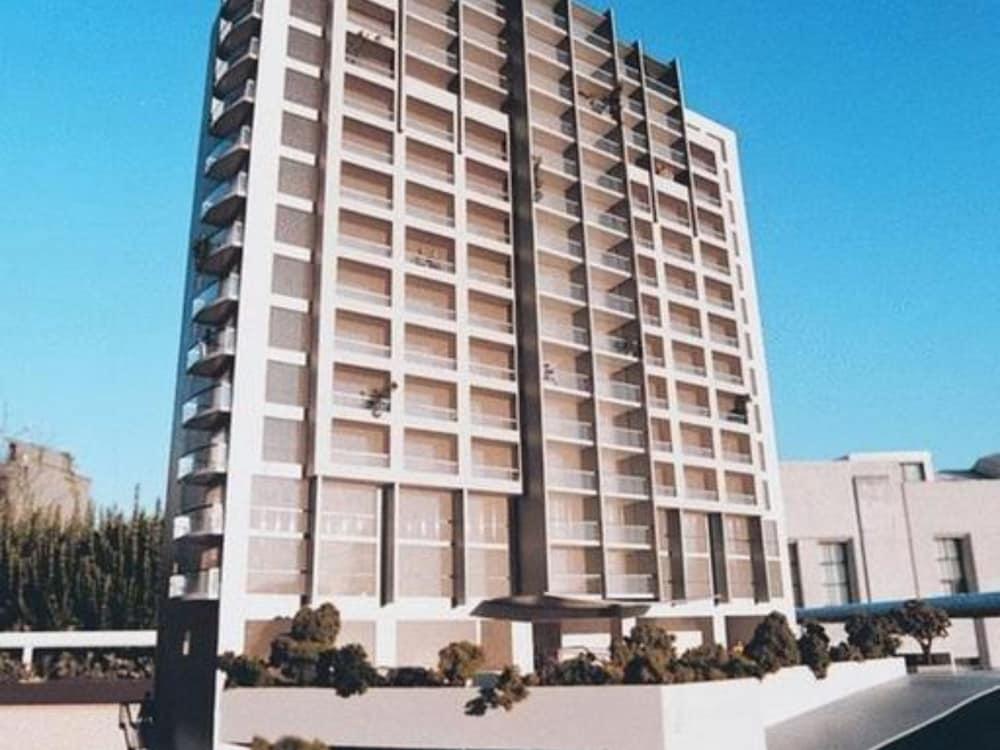Crown On Cintra Lane Aparthotel Auckland Exterior photo